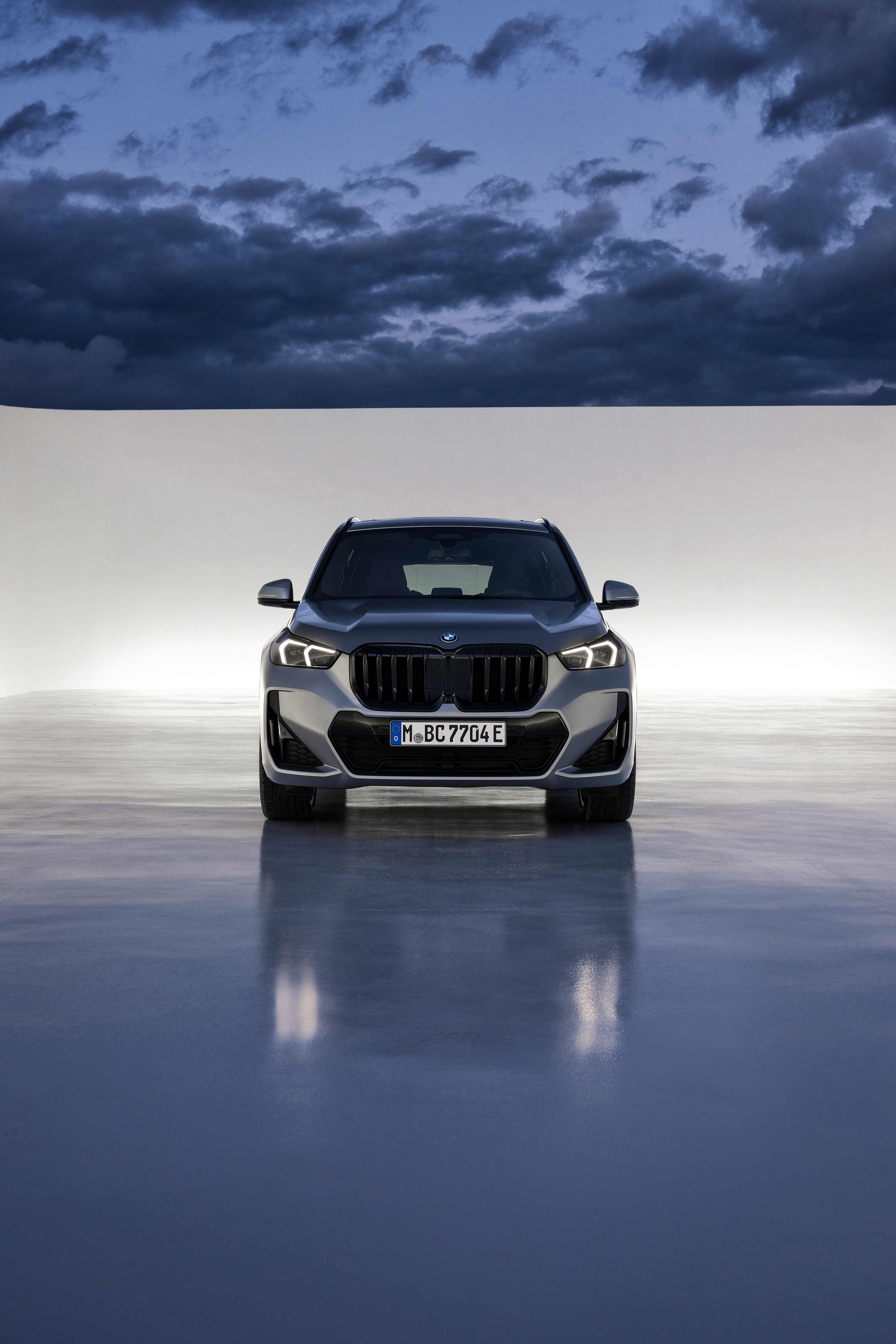 BMW X1 2023 | novinka k objednání | BMW X1 Diesel | BMW X1 Benzín | BMW X1 Plug-in | objednání online | první objednávky | autoibuy.com